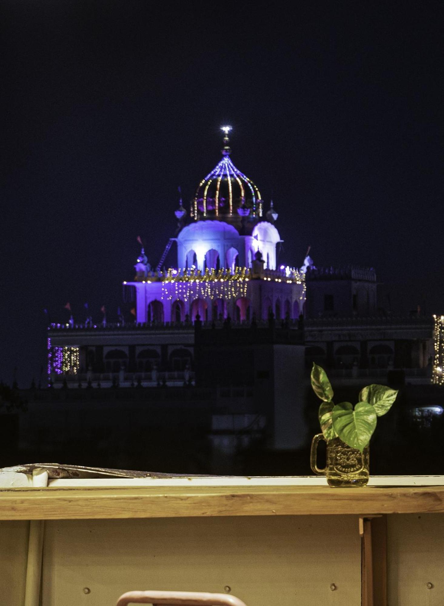 Gostops Amritsar, Chatiwind Gate Exteriör bild